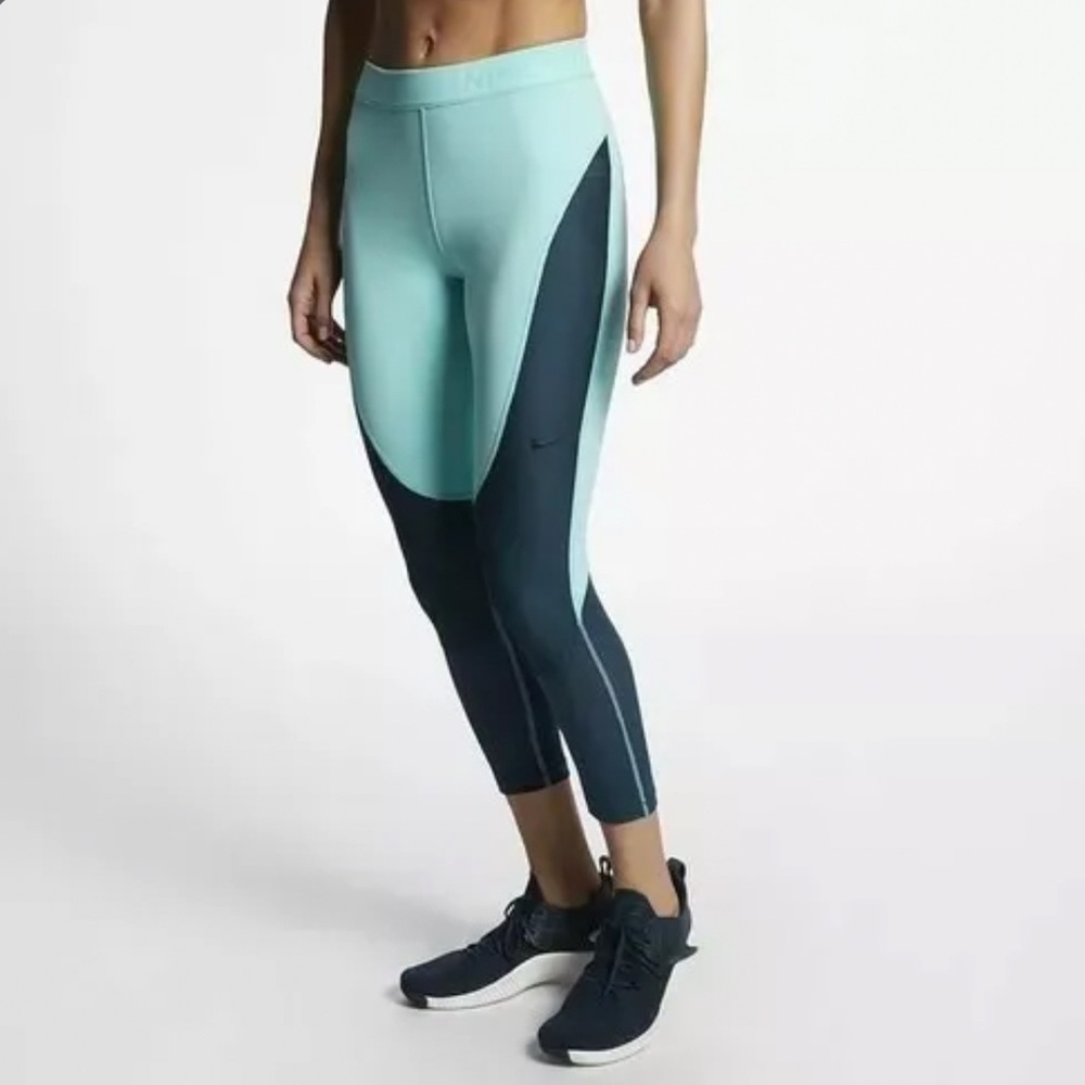 NEW NIKE PRO Women's HYPERCOOL Training Yoga Capri/Tights Green & Teal  Size M